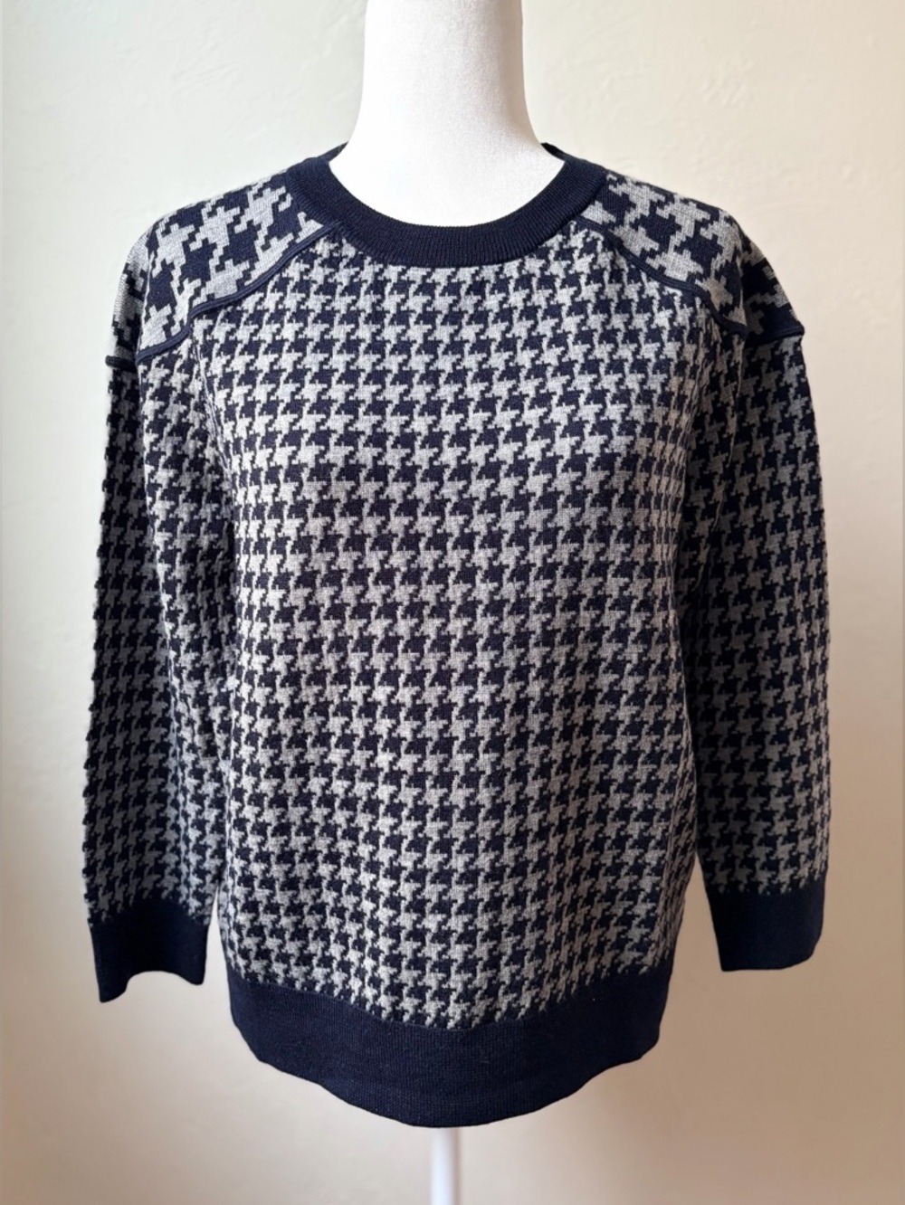 J.Crew Merino Wool Houndstooth Crewneck Sweater Navy Cream NWT Size L